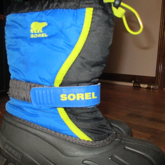 sorel children's boots sz 3 with felt liners  in great shape - Picture 2 of 5